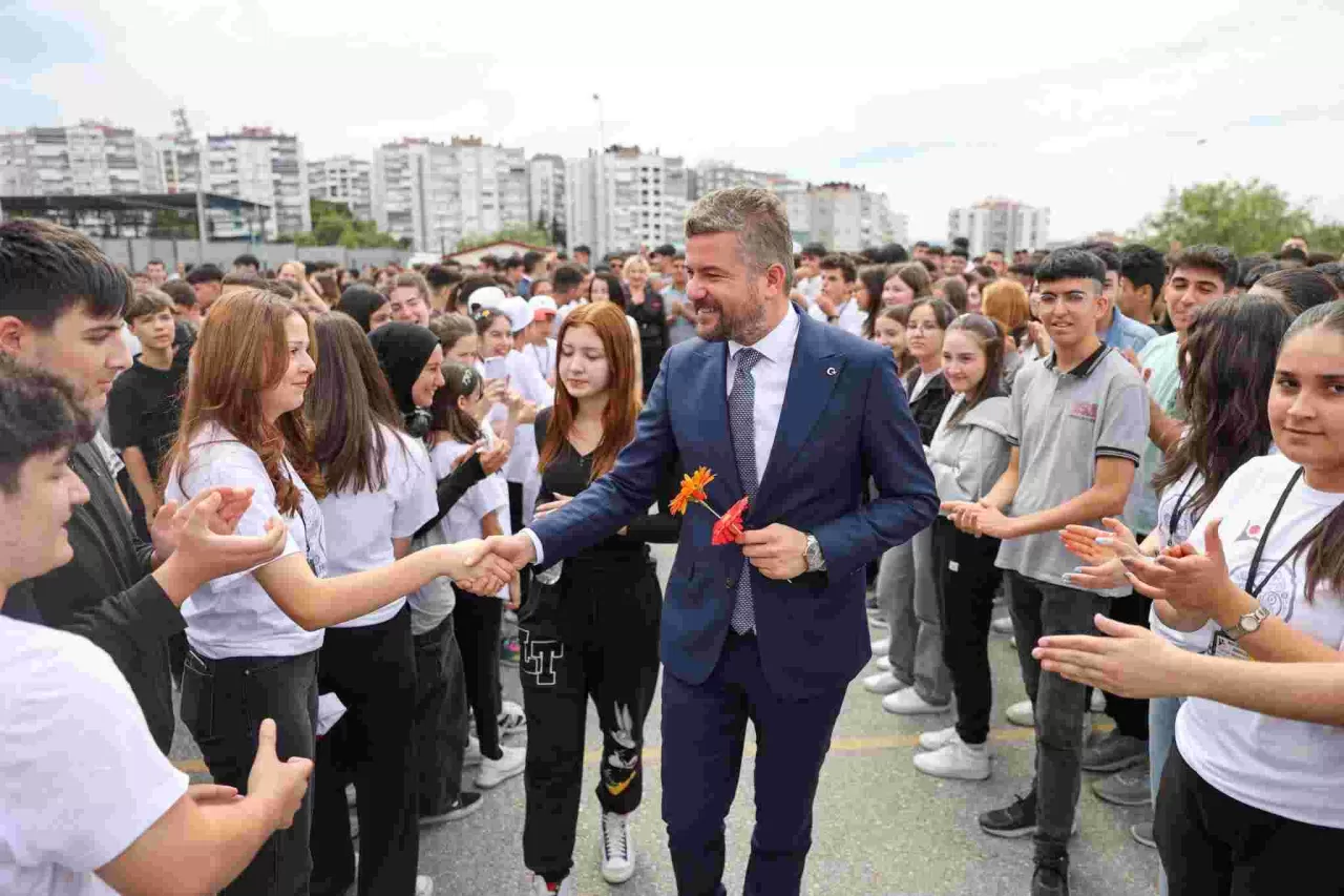 Buca’nın eğitim kimliği Dijital Dershane ile güçleniyor