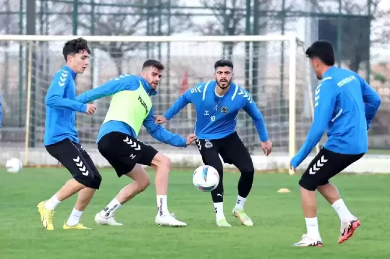 Menemen FK’da Galibiyet Hasreti: Beyoğlu Yeniçarşıspor Maçı Dönüm Noktası mı?