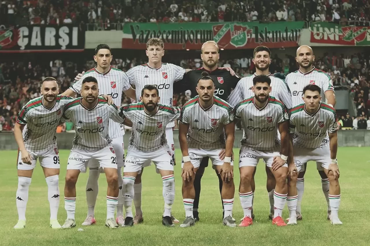 Karşıyaka, Bursaspor Maçında İlk Mağlubiyetini Yaşatmayı Hedefliyor