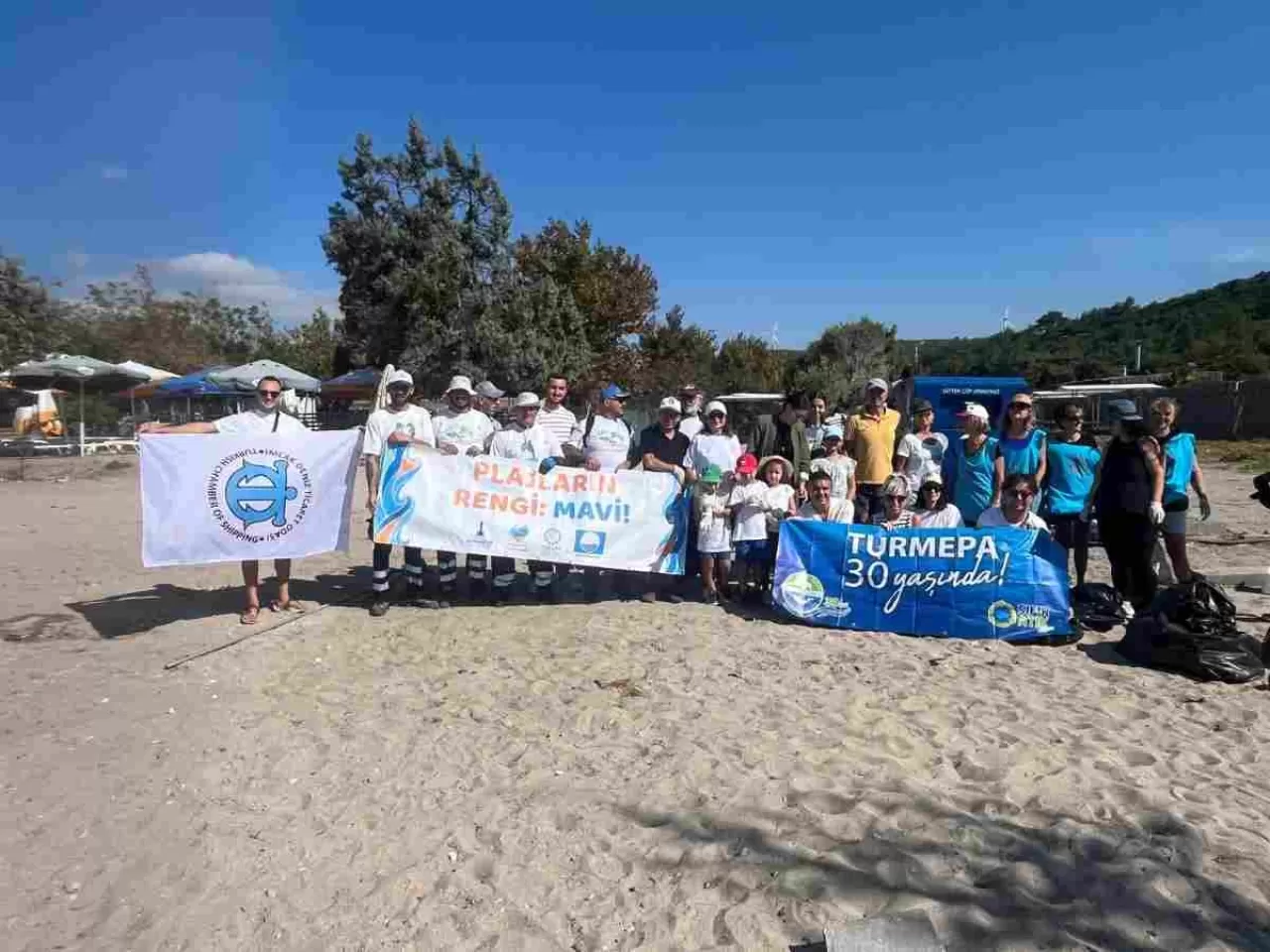 TURMEPA Urla'da Sahilleri Temizledi