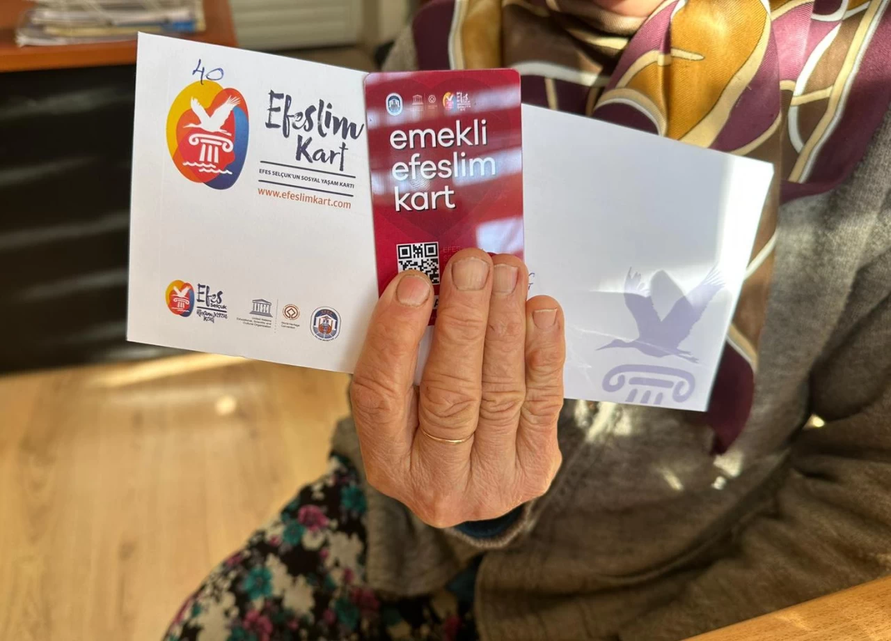 Efes Selçuk Belediyesi, Emekli Efeslim Kart Projesi ile destekleri artırıyor!