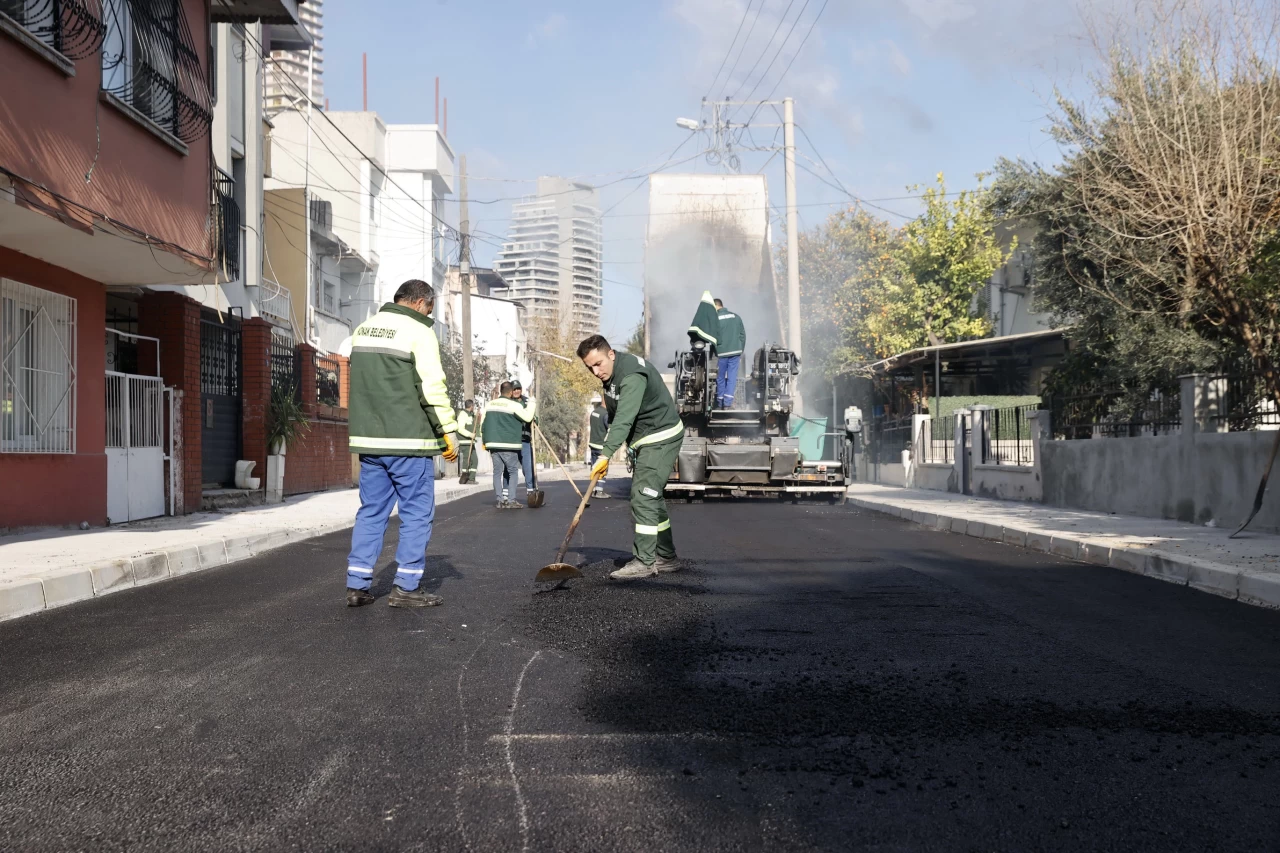 Konak'ta 2 Binden Fazla Sokakta Asfalt Çalışması Tamamlandı