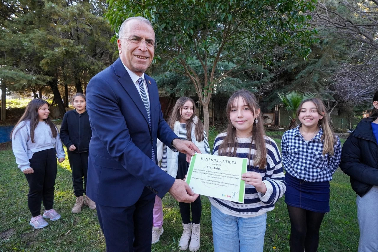 Gaziemir Belediyesi, Pozitif Ergen Gelişimi Eğitim Programı ile çocukları destekledi