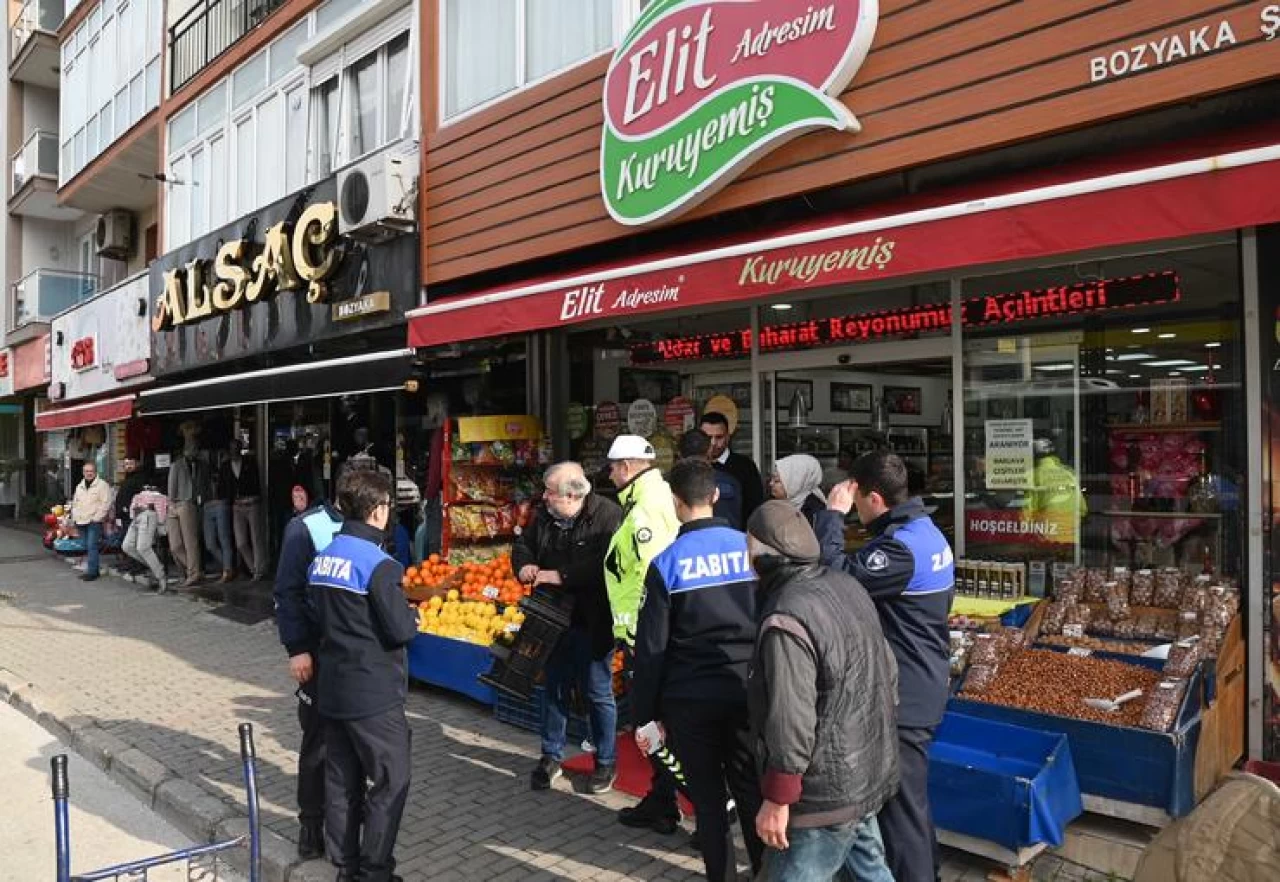 Karabağlar Belediyesi Denetimlerle Kaldırım ve Yol İşgallerine Savaş Açtı!