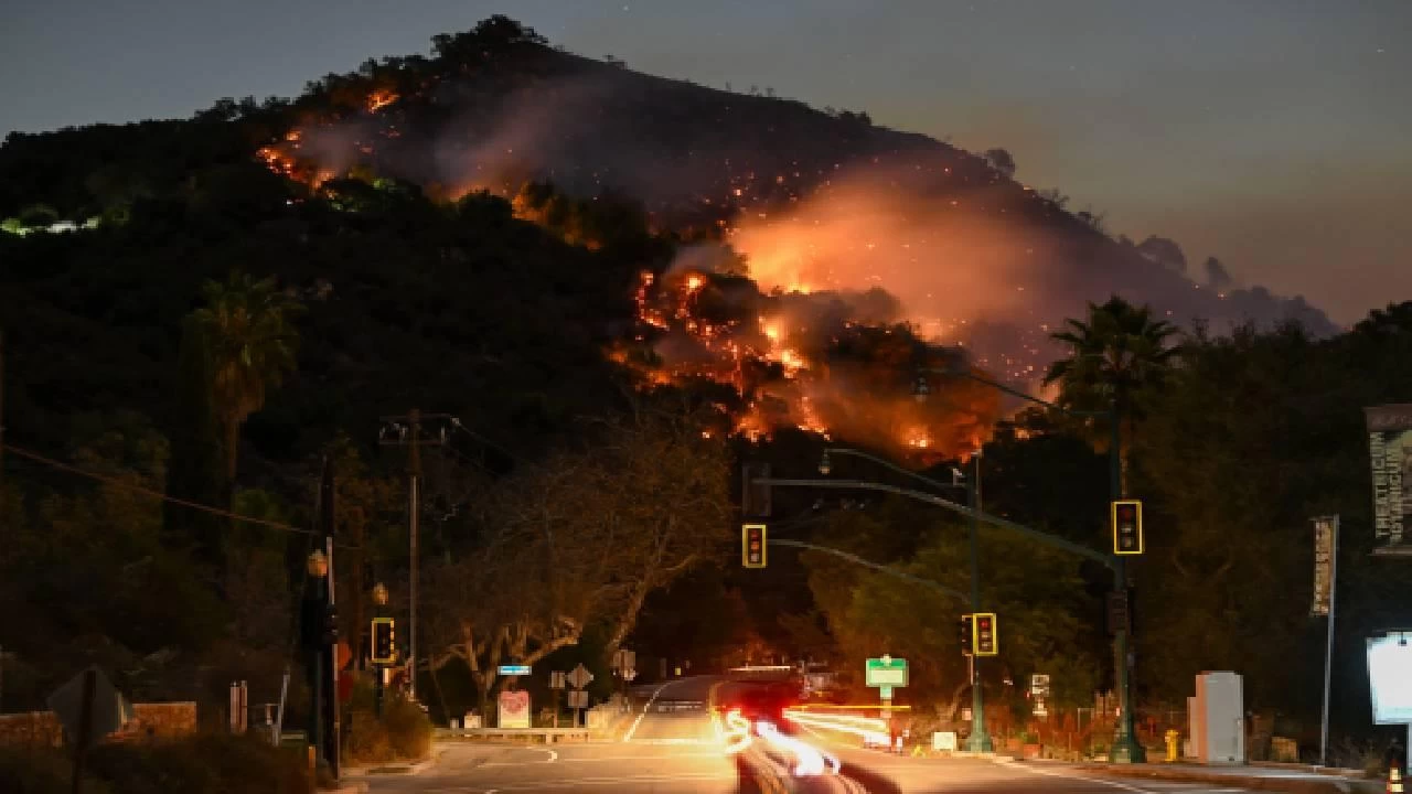 Los Angeles Yangın Felaketi: 10 Ölü, 10 Binden Fazla Yapı Kül Oldu