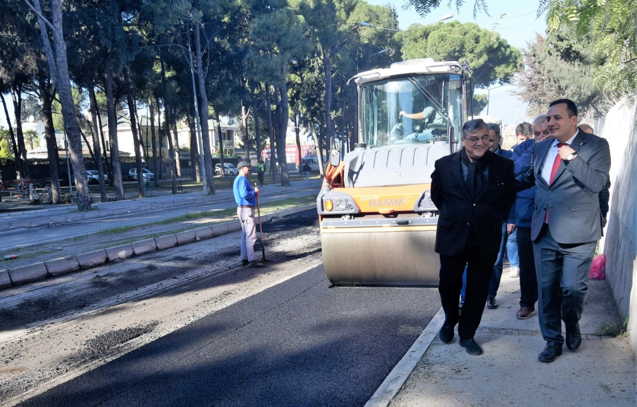 Bornova Belediyesi, Okul Yolu olarak bilinen caddeyi yeniliyor!