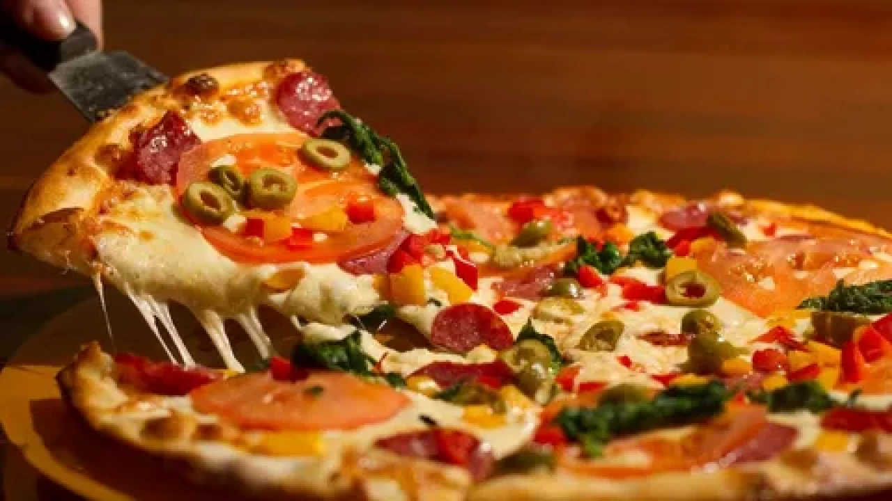 İzmir’in En İyi Pizzacıları: Lezzet ve Deneyimin Buluşma Noktası