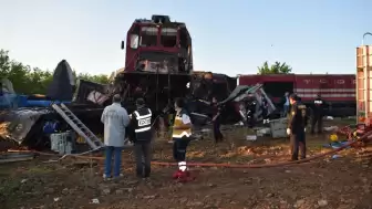 Malatya'da tren kazası: 3 ölü 1 ağır yaralı var