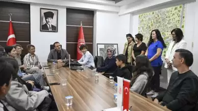 Bornova Belediyesi’nden diyabetli öğrencilere teknolojik destek