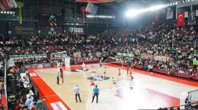 Voleybolda İzmir derbisi: Karşıyaka ve Göztepe Voleybol yarın karşı karşıya gelecek