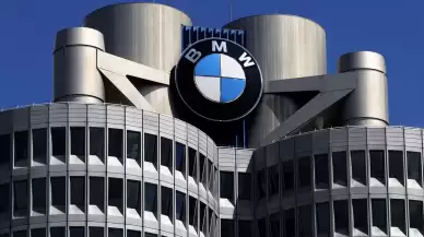 BMW’nin Hisse Senetleri, 1.5 Milyon Aracın Geri Çağrılmasından Sonra Dört Yılın Düşük Seviyesine Düştü