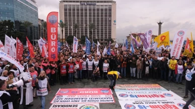 İzmir'de Kamu Çalışanları Adalet İçin Sokağa İndi