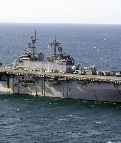 ABD Donanması'nın USS WASP Gemisi İzmir Limanı'nda