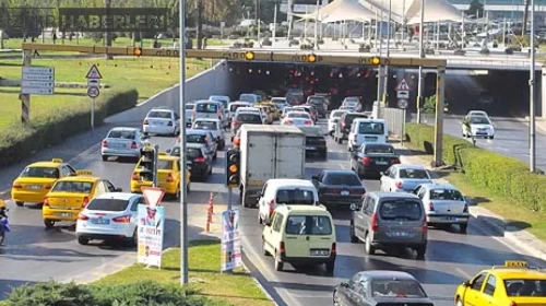 TÜİK 2024 Verileri: İzmir’de Trafiğe Kayıtlı Taşıt Sayısı 1,9 Milyonu Aştı