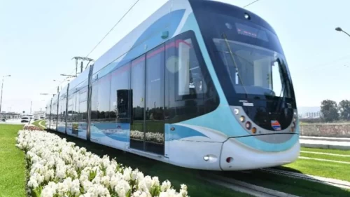 İzmir Tramvay Filosuna 22 Yeni Araç Daha Ekleniyor