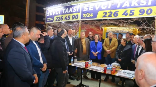 Kınay: Taksiciler Karabağlar'ın Kalbi, Birlikte Güzel İşlere İmza Atacağız