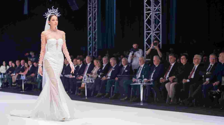 IF Wedding Fashion İzmir'e görkemli açılış