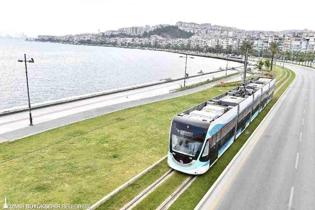 İzmir’e Alınacak 22 Tramvay Aracı için İhale Yapıldı