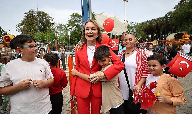 Konaklı çocuklar Cumhuriyet'i anlatacak